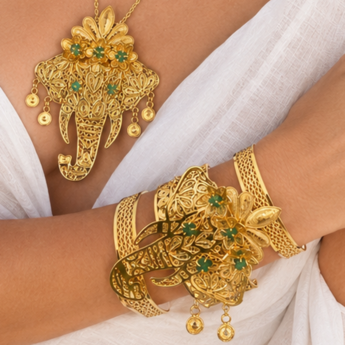 GANESHA EMERALD QUEEN AMULETTE NECKLACE